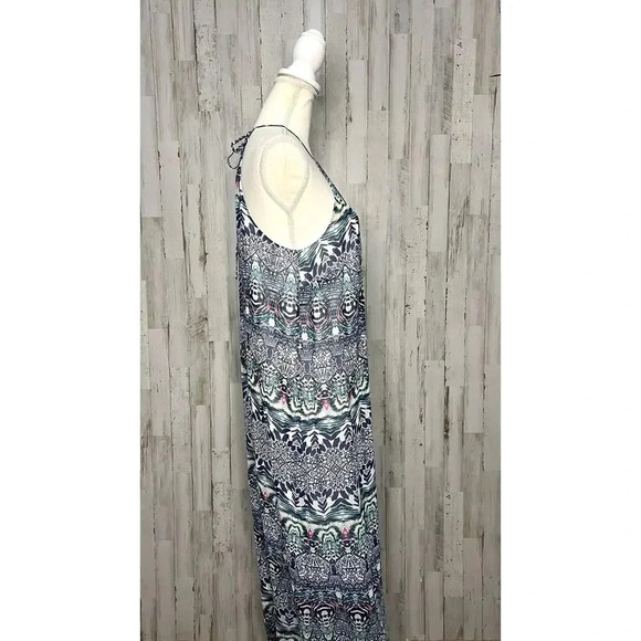 Donna Morgan Women's Geometric Print Halter Maxi Dress Size 12 - Picture 2 of 5